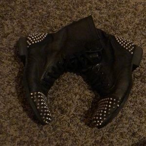 Studded Steve Madden Tarnney combat boots